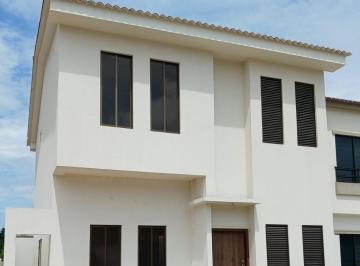 Casa de 3 habitaciones, Guayaquil · Venta Casa Esquinera Costalmar 2, Via a La Costa Km 19