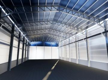 Bodega-Galpón · 700m² · 3 Estacionamientos · Arriendo Bodega o Galpon de 700 m² Uso de Suelo Industrial Sector Aeropuerto de Quito