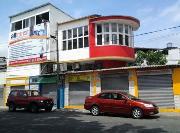 Local comercial , Guayaquil · Se Alquila Locales Comerciales Frente a La Universidad de Guayaquil - A. Quinde