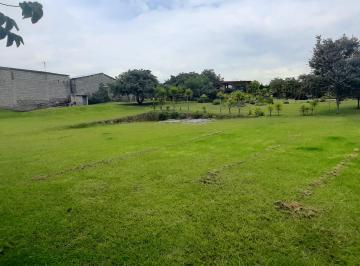 Terreno / Lote de 4 habitaciones, Quito · Terreno Venta Tumbaco con Casa Estilo Rustico Sector Residencial