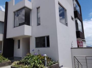 Casa · 214m² · 3 Habitaciones · 2 Estacionamientos · El Condado, Casa en Venta, 214 m², 3 Habitaciones