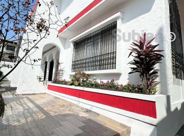 Casa de 4 habitaciones, Guayaquil · Vendo Casa Zona Cerrada Santa Cecilia Remodelada Pisos Cocina Suite Planta Baja 3 Dorm.