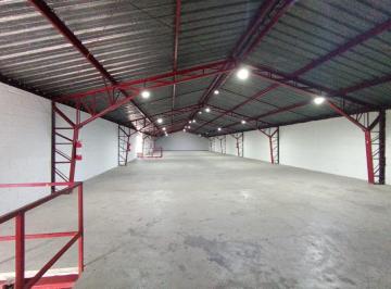 Bodega-Galpón · 1100m² · 4 Habitaciones · 7 Estacionamientos · Ponceano, Galpón en Renta, 1100 m², 2 Ambientes