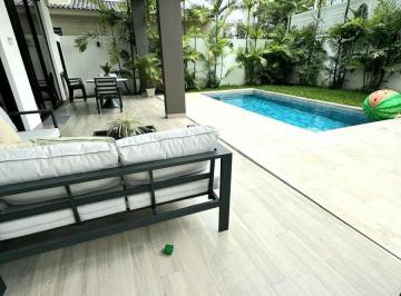 Casa de 4 habitaciones, Guayaquil · Venta. Preciosa Casa. Via Samborondon Isla Mocoli. Urb. Arrecife. 4 Hab. $680.000