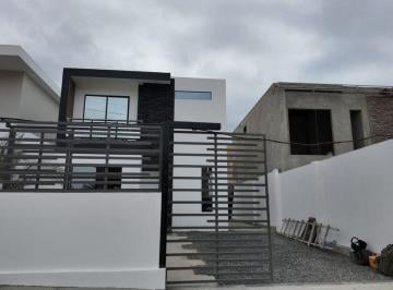 Casa de 3 habitaciones, Manta · Casas de Venta en Manta Zona Sur Via Spondylus