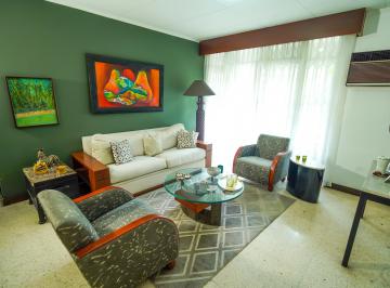 Departamento de 3 habitaciones, Guayaquil · Vendo Departamento Tres Dorm. en Ceibos