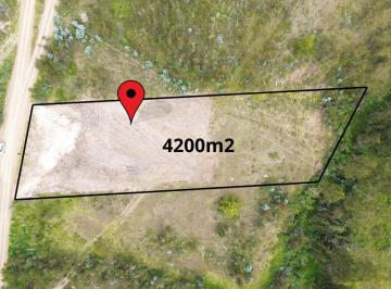 Terreno / Lote , Deleg · Terreno de 4.200 m² en Domay - Solano - Deleg