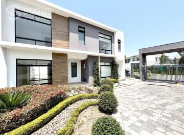 Casa · 90m² · 3 Habitaciones · 1 Estacionamiento · Venta de Casa, Sector La Armenia 2 ¡Aplica Crédito Vip o Miti - Miti!