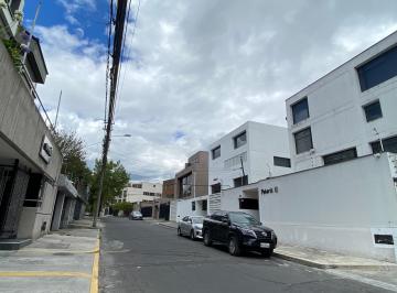 Departamento de 4 habitaciones, Quito · La Paz, Dpto. Amplio, Exclusivo 178 m. Mas * Suite Independiente.* $140.000