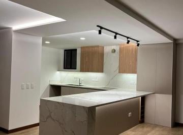Casa · 210m² · 3 Habitaciones · 2 Estacionamientos · Casa No Adosada, 210 m², Máster en Pb, 3 Dorm., 3 Baños Completos Tumbaco