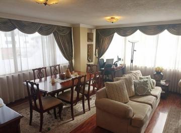 Departamento de 3 habitaciones, Quito · En Venta Departamento Sector Álamos y 6 de Diciembre