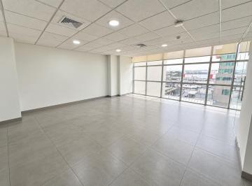 Oficina comercial de 2 habitaciones, Guayaquil · Skybuilding - Alquilo Oficina de 51 m² Mas - Parqueo Junto Al Aereopuerto