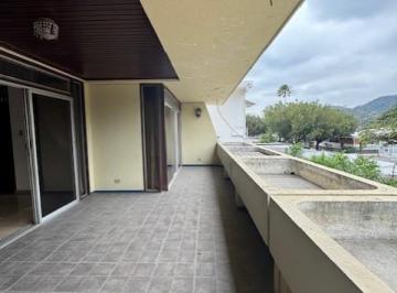 Departamento de 5 habitaciones, Guayaquil · Se Vende Departamento en Los Ceibos