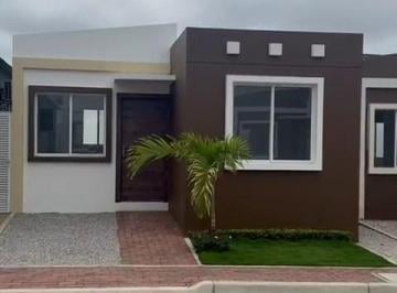 Casa · 62m² · 2 Habitaciones · 1 Estacionamiento · Casa Nueva en Santa Cecilia 2 (Vía a Ancón) – 2d, Patio Amplio, Ciudadela Privada con Piscina. Sa