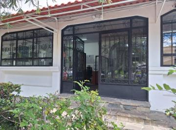Oficina comercial de 20 habitaciones, Quito · Arriendo o Venta Casa Comercial Granda Centeno Para Oficinas, o Para Proyecto Inmobiliario