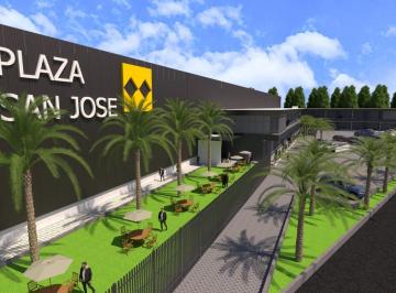 Bodega-Galpón · 880m² · Venta y Alquiler Bodegas en Pifo