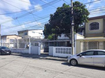 Casa de 4 habitaciones, Guayaquil · En Venta Casa 2 Plantas, Uso de Suelo Comercial, Urdesa J - Zavala
