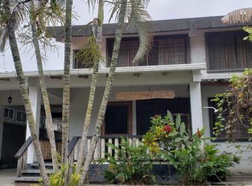 Casa de 4 habitaciones, Atacames · Se Vende Casa Amoblada en Atacames