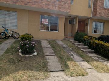 Casa de 4 habitaciones, Quito · Casa de Venta 3 Dorm. Dentro de Conjunto en Carcelen