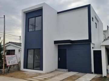 Casa · 110m² · 4 Habitaciones · 2 Estacionamientos · Venta Casa por Estrenar en Urbanizacion San Antonio, a Cinco Minutos del Cc El Dorado (Lm)