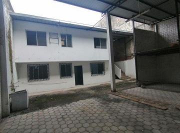Casa · 352m² · 4 Habitaciones · Se Vende Casa de 2 Pisos con Galpon, Babahoyo