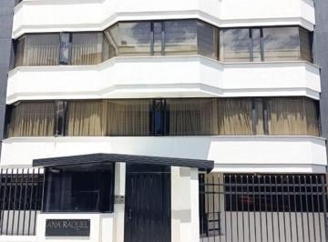 Departamento de 3 habitaciones, Quito · Vendo Hermoso Departamento en El Quito Tennis
