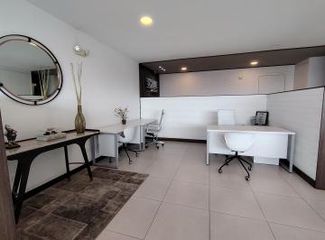 Oficina comercial , Quito · Vendo Oficina de 79.23 m², Av Naciones Unidas, Edificio Metropolitan
