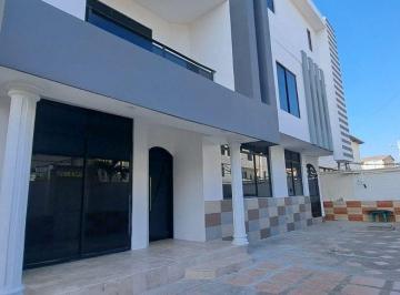 Casa de 3 habitaciones, Manta · Departamento de Alquiler en Manta Zona Sur L/f