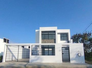 Casa de 3 habitaciones, Portoviejo · Casa de Venta en Portoviejo Paso Lateral Zona Norte