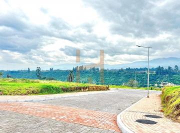 Terreno / Lote , Quito · Terreno Esquinero de Venta en Puembo, 900 m², Plano, Linda Vista, Seguridad 24/7