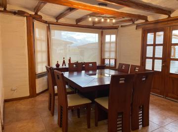 Casa de 3 habitaciones, Quito · Vendo Casa Soñada, en Conjunto Cerca Colegios, Martin Cerere, Sek, Ideal Para Vivir en Familia.