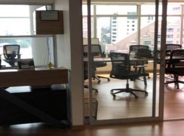 Oficina comercial · 350m² · 4 Habitaciones · 8 Estacionamientos · Renta Oficinas Sector Orellana