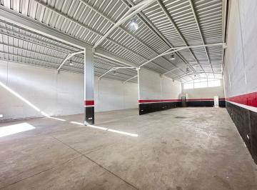 Local comercial · 400m² · 12 Estacionamientos · Arriendo Local Comercial 400 m² Excelente Ubicación