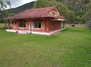 Casa de 3 habitaciones, Cuenca · Hermosa Casa con Una de Las Mejores Vistas!