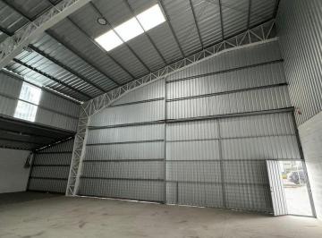 Bodega-Galpón · 1860m² · 20 Estacionamientos · Vendo Galpon Comercial - Via Principal - Sector Pifo - Cerca a La Ruta Viva *mm*