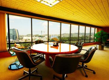 Oficina comercial · 474m² · 4 Estacionamientos · Oficina Corportativa de 474 m² en Edificio Cemtrum, Kennedy Norte.