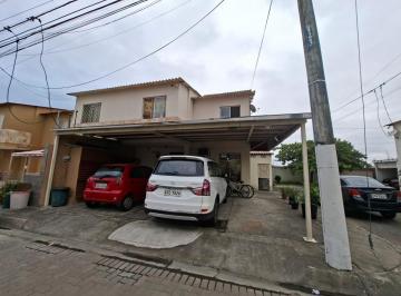 Casa de 5 habitaciones, Daule · Vendo Casa 5 Dorm. Via Salitre Urb. Malaga 2