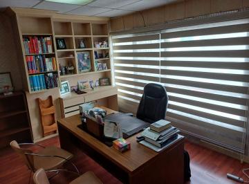 Oficina comercial , Guayaquil · Consultorio Clinica Kennedy Policentro
