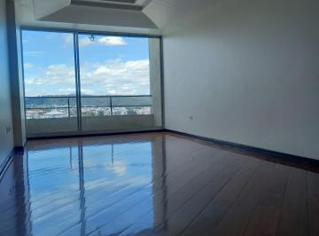 Departamento de 2 habitaciones, Quito · Vendo Departamento con Balcón, Sector Embajada Americana