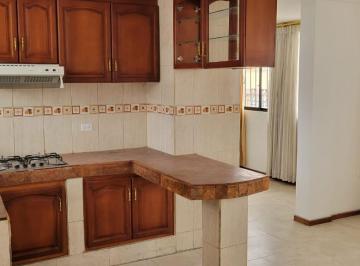 Casa · 611m² · 9 Habitaciones · 2 Estacionamientos · Casa en Venta Sector Pio XII