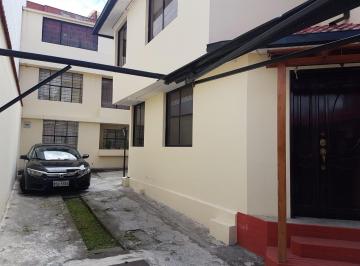Casa de 11 habitaciones, Quito · Casa de Venta Norte de Quito Kennedy