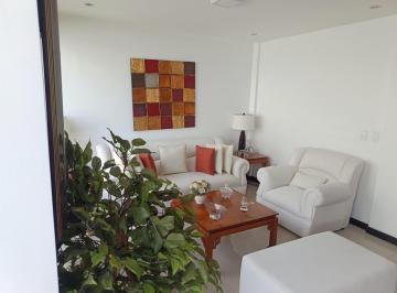 VENDO CASA EN CONJUNTO 140 METROS TRES DORMITORIOS MASTER CON SU BAÑO Y VESTIDOR SECTOR LA PRIMAVERA/CUMBAYA PRECIO: 194.000 DOLARES · Bonita Casa en Conjunto Tres Plantas Sector La Primavera / Cumbaya