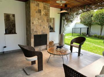 Casa de 3 habitaciones, Quito · Venta Amplia Casa en Lumbisi Cumbaya