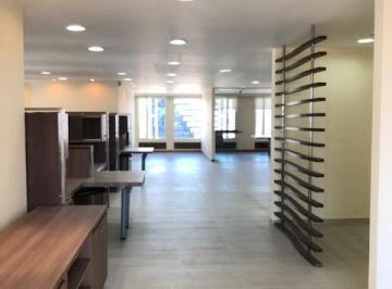 Oficina comercial , Quito · Vendo Oficina, Ubicada en La Av Amazonas y Naciones Unidas, 310 m²
