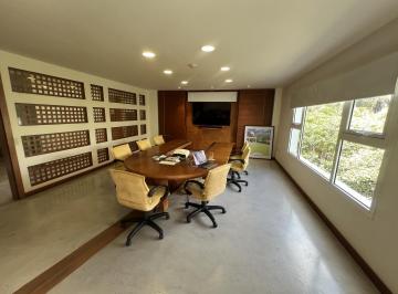 Oficina comercial · 302m² · 4 Estacionamientos · Cumbaya Oficina de Lujo en Venta