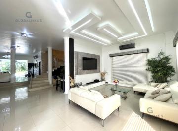 Casa · 500m² · 3 Habitaciones · 2 Estacionamientos · Venta de Casa en Samborondón. Área Bbq - Piscina - My. Z