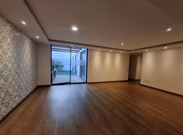 Departamento de 3 habitaciones, Quito · De Venta Lindo Departamento - Sector Granda Centeno, Ubicación Estratégica