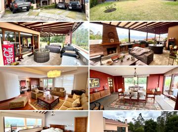 Casa de 5 habitaciones, Quito · Vía a Nayon - en Urbanización Vendo Propiedad con 2 Casas en 1.200 m² de Terreno