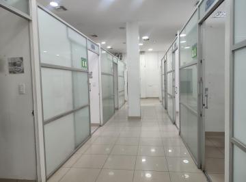 Local comercial de 9 habitaciones, Guayaquil · Local Comercial de Alquiler en El Centro Comercial Big Outlets, 190 m².