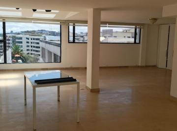 Departamento de 4 habitaciones, Quito · Quito Tenis Departamento 4 Dorm. Más Estudio Duplex con Patio